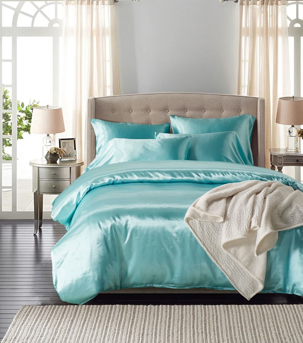 Novelty Gift Beautiful Soft Touch Solid Blue Color Bedding Duvet