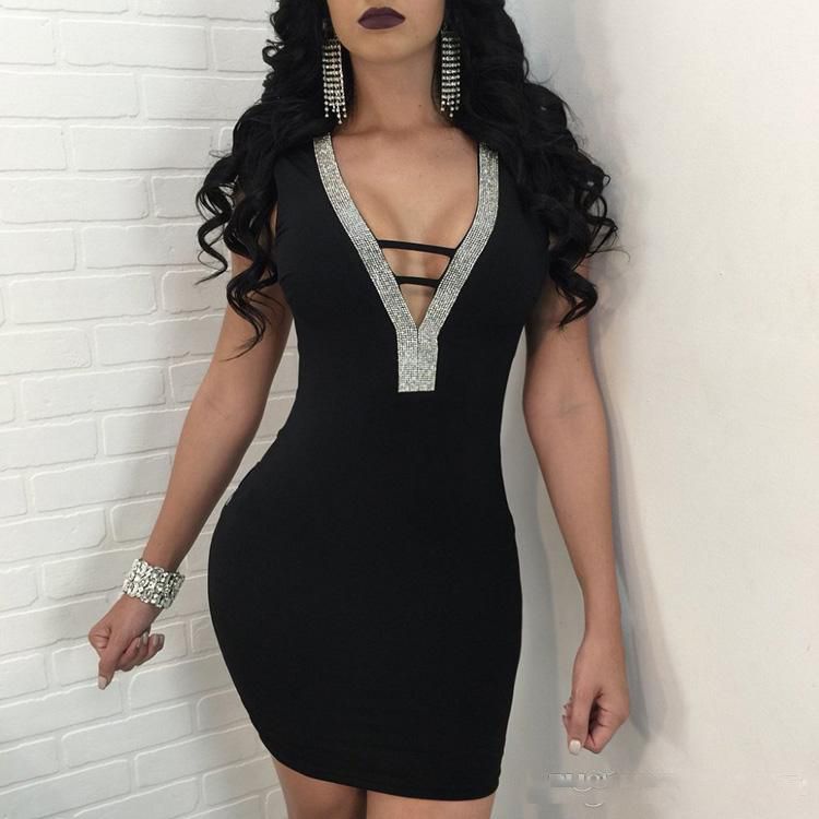 Compra 2018 Vestidos De Noche Con Escote En V Profundos Y Sin Espalda  Vestidos De Coctel Cortos Sin Espalda Club Vestidos De Fiesta Con  Lentejuelas Sin Respaldo Barato Barato | Entrega Rápida