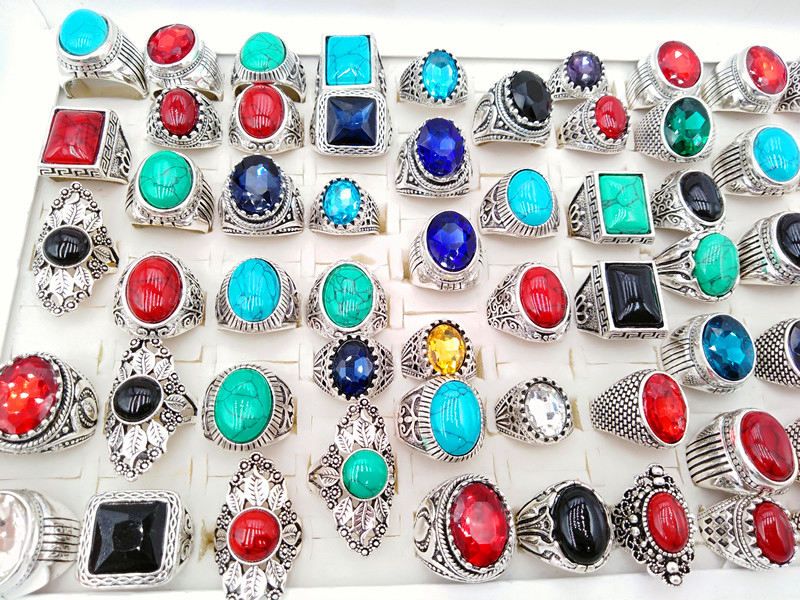vintage look jewellery