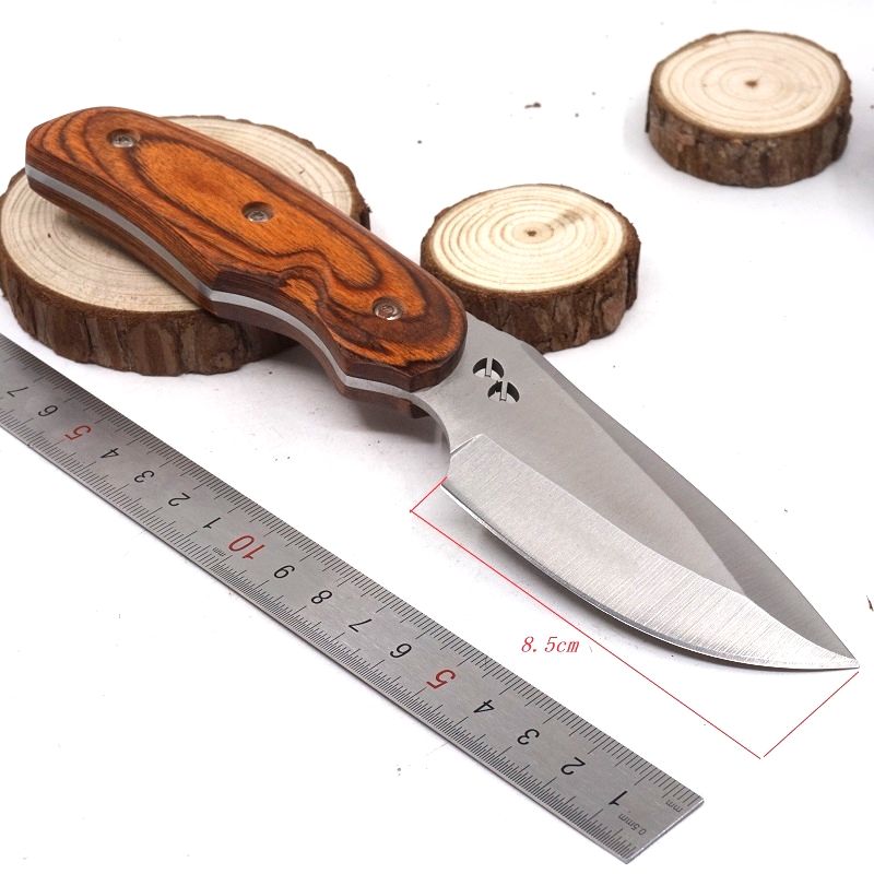 small hunting knife