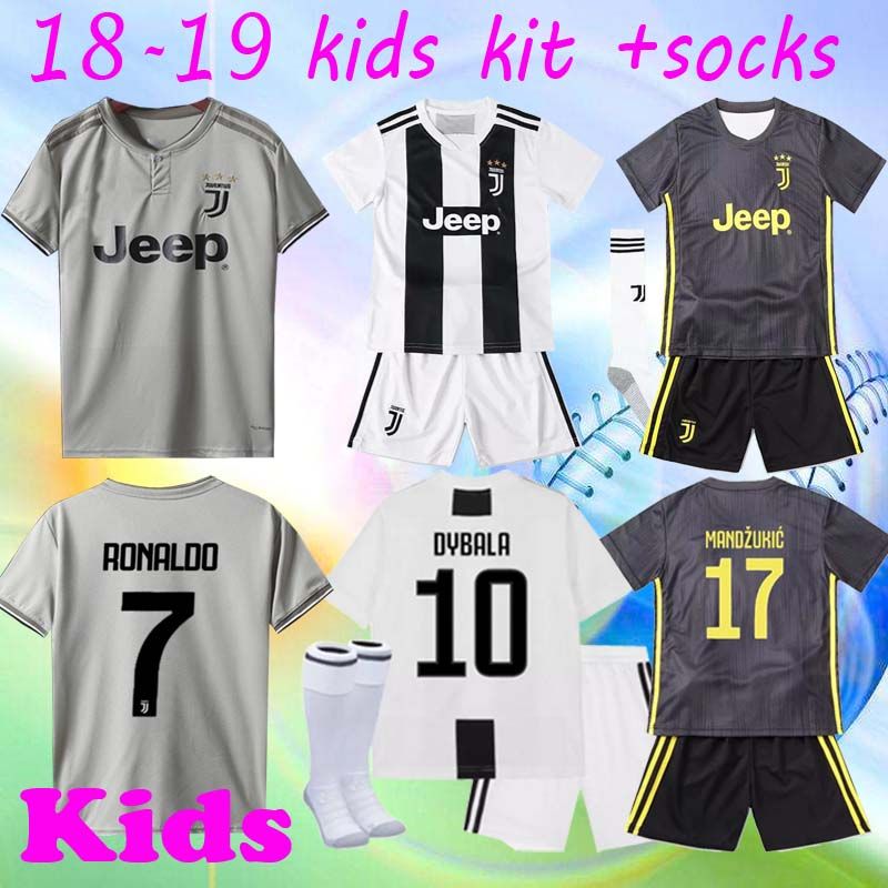 ronaldo juventus kids kit