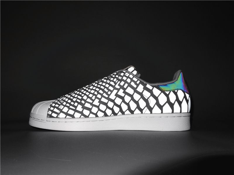 adidas superstar chameleon
