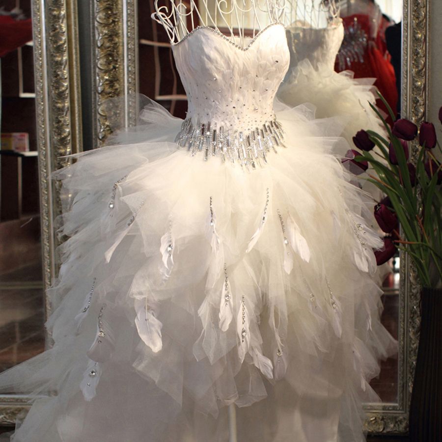 short feather wedding dress