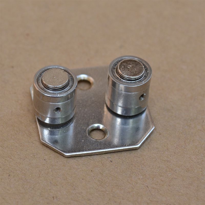 2019 Free Shippin Wood Door Roller Sliding Door Bearing Locator Hanging Pulley Stopper Director Shaft Hardware Fitting Damper Guide Shaft From