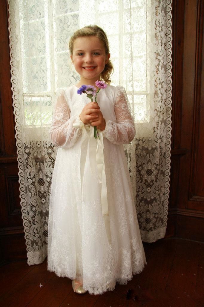 2020 Modest New Long Lace Girls A Line Party Dress Wedding Flower Girl Dresses Ankle Length Ribbon With Long Sleeves White Ivory Girls Wedding Dress Ivory Tulle Flower Girl Dress From Toprated