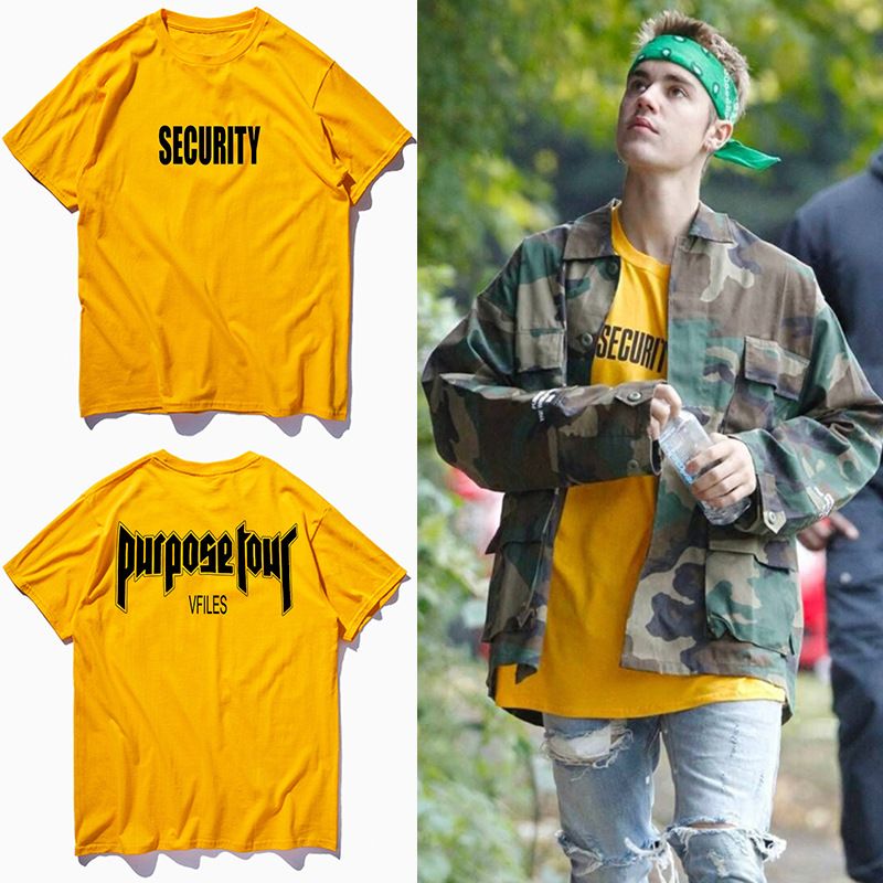 yellow t shirt outfit men