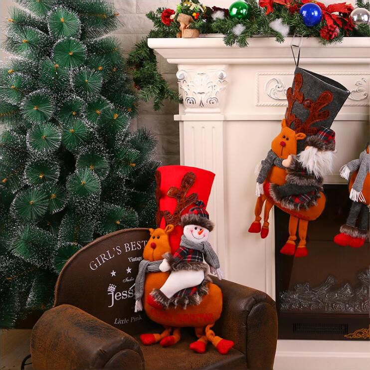 Acquista Albero Di Natale Di Alta Qualita Cartone Animato Babbo Natale Pupazzo Di Neve Calzini Decorazione Grande Casa Negozio Carino Cervi Equitazione Calze Di Natale A 8 3 Dal Mickko Dhgate Com