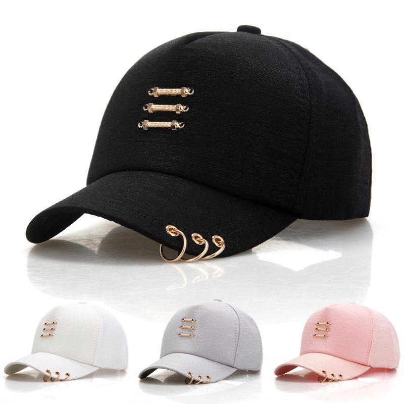 bucket hat with rings