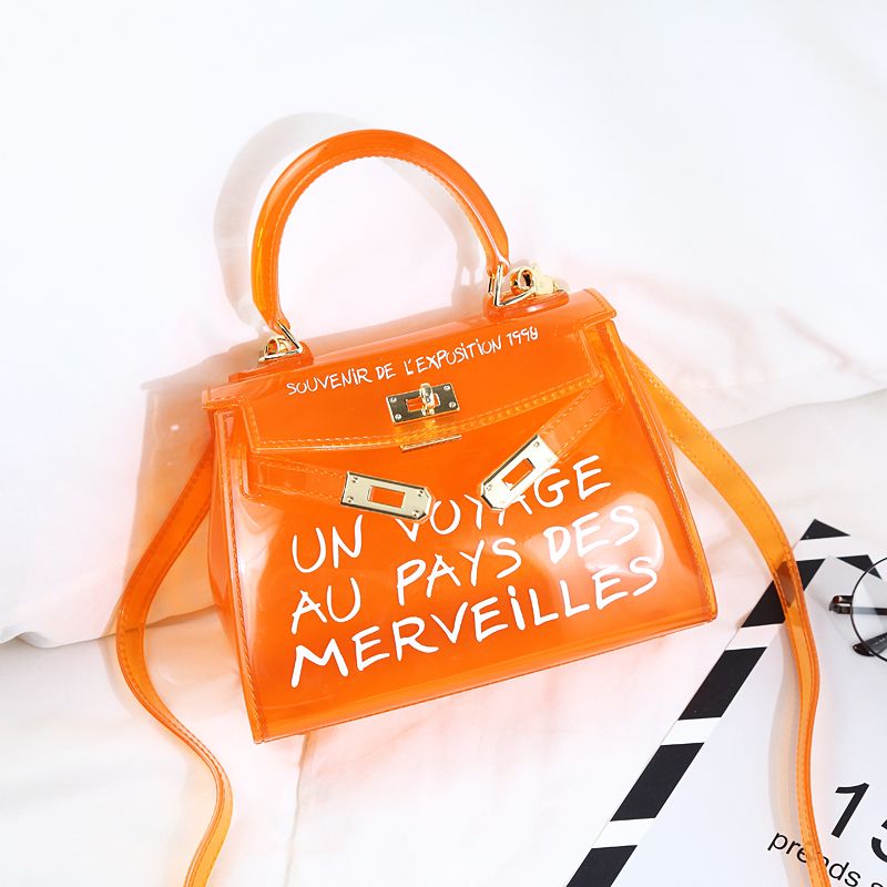 un voyage clear bolsa