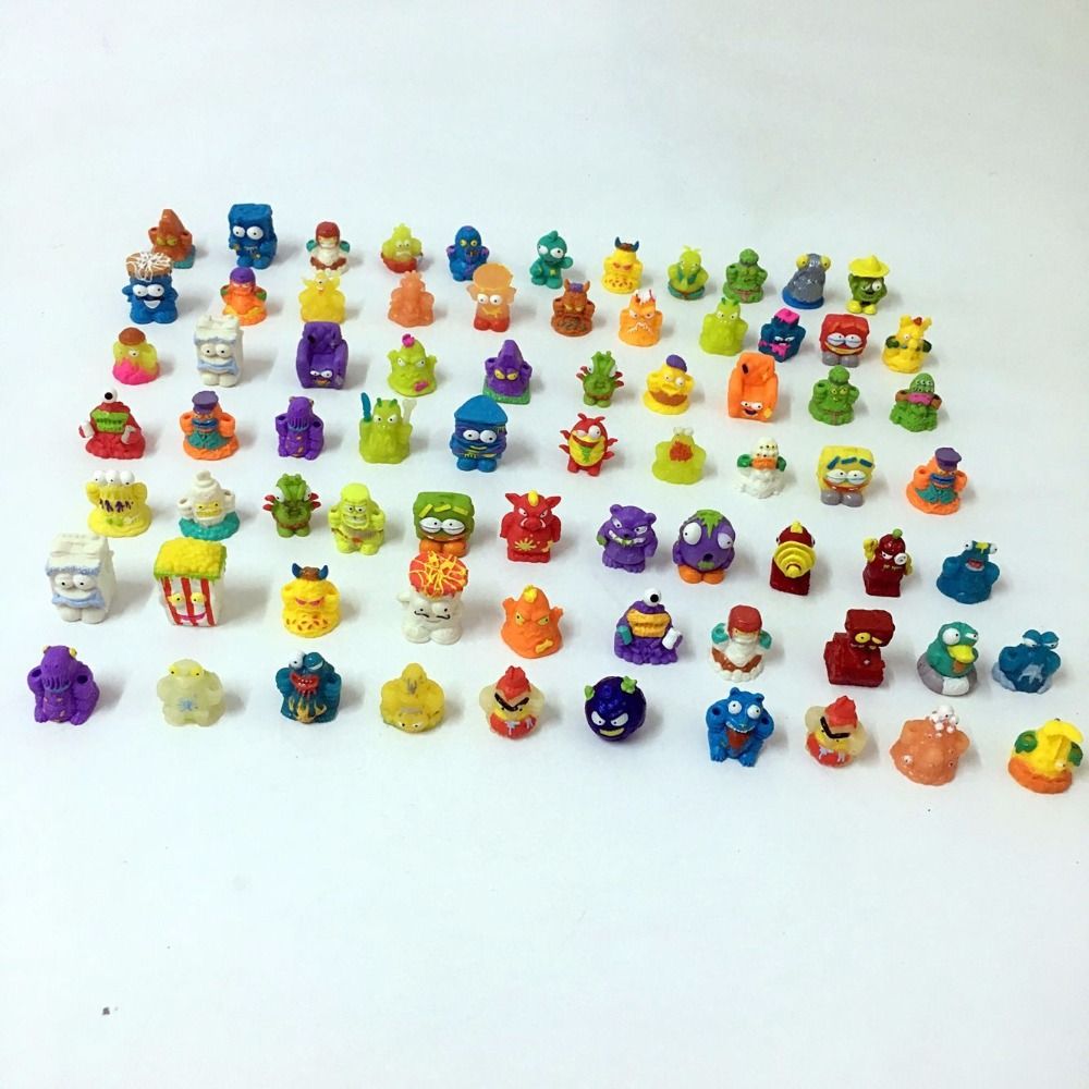 little toy figures