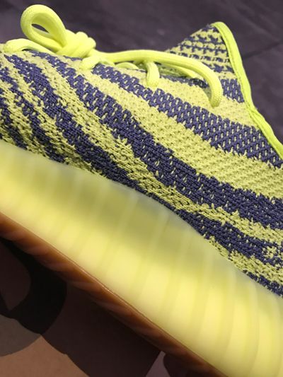 Yeezy Boost 350 V2 Blue Tint B37571 APHES