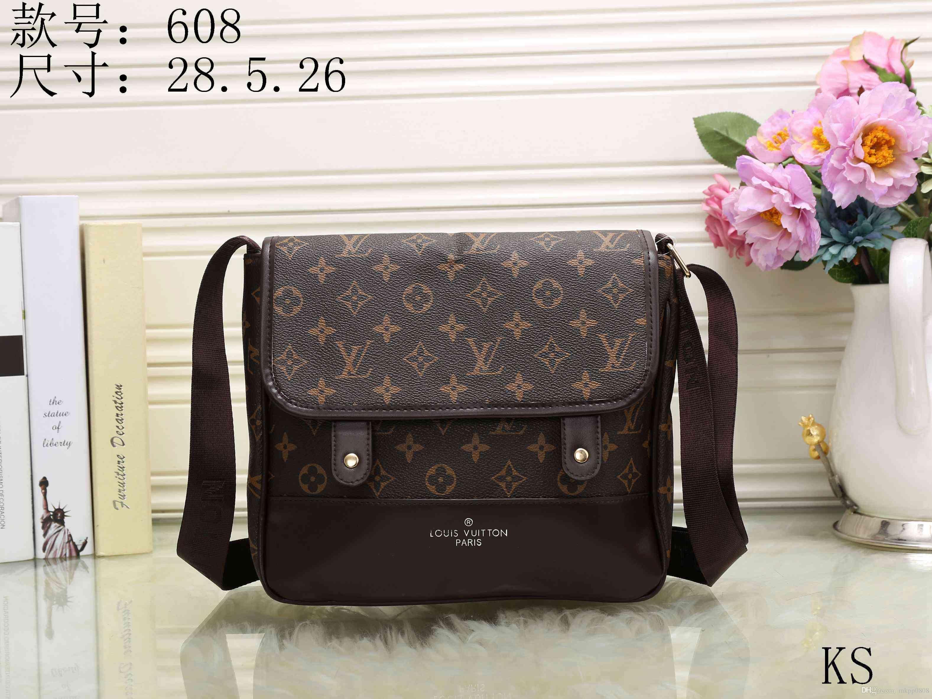 Famous Purse Designers Names Semashow the-must-have-handbags-fashion-handbags-purses-and-bags-burberry