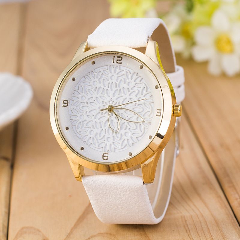 Wholesale Ladies Watch Fashion Brand Quartz Watch Leather Belt Rose Gold Snowflake Background 2016 New Casual Women Bracelet Watch Watch For Sale Watch Sales From Lovesongs 21 04 Dhgate Com