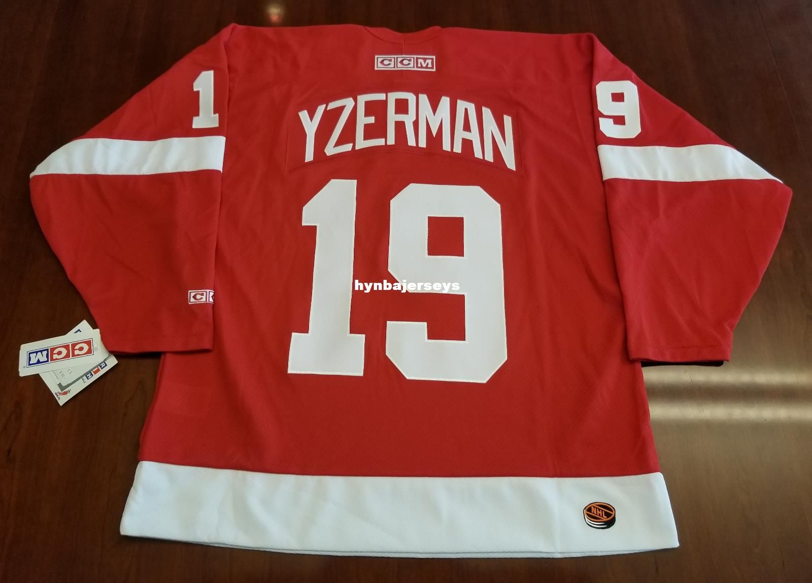 steve yzerman vintage jersey