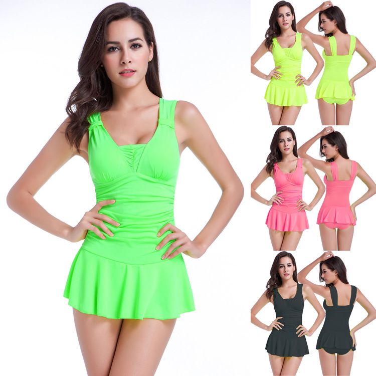 slimming skirted swimsuits