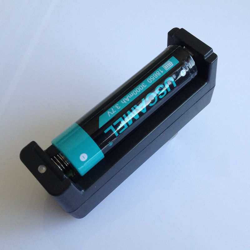 18650 Lithium Battery Charger 3 7v Rechargeable Li Ion Battery Universal Charger Flashlight Electronic Cigarette Charger Cigarette Charger Adapter Laptop Charger Plug From Gznobleltd 4 61 Dhgate Com