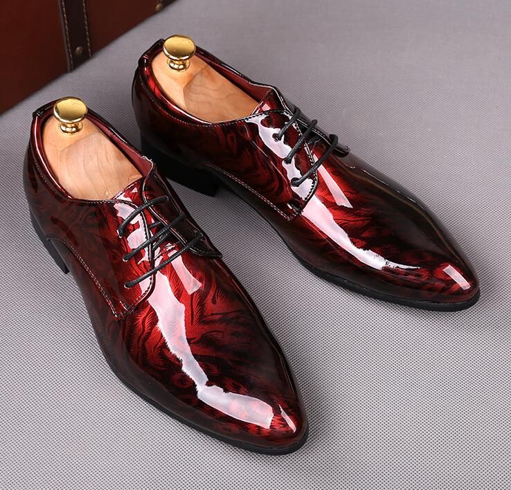 Compre Top Marca Sapatos Italianos Para Homens Sapato Oxford Feminino  Homens Sapatos Formais Mens Sapatos De Vestido De Couro Genuíno Oxford Para  Homens TAMANHO: 39 44 Barato | Entrega Rápida E Qualidade | Pt.Dhgate