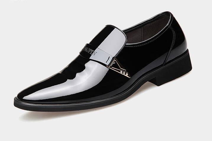 black shiny formal shoes