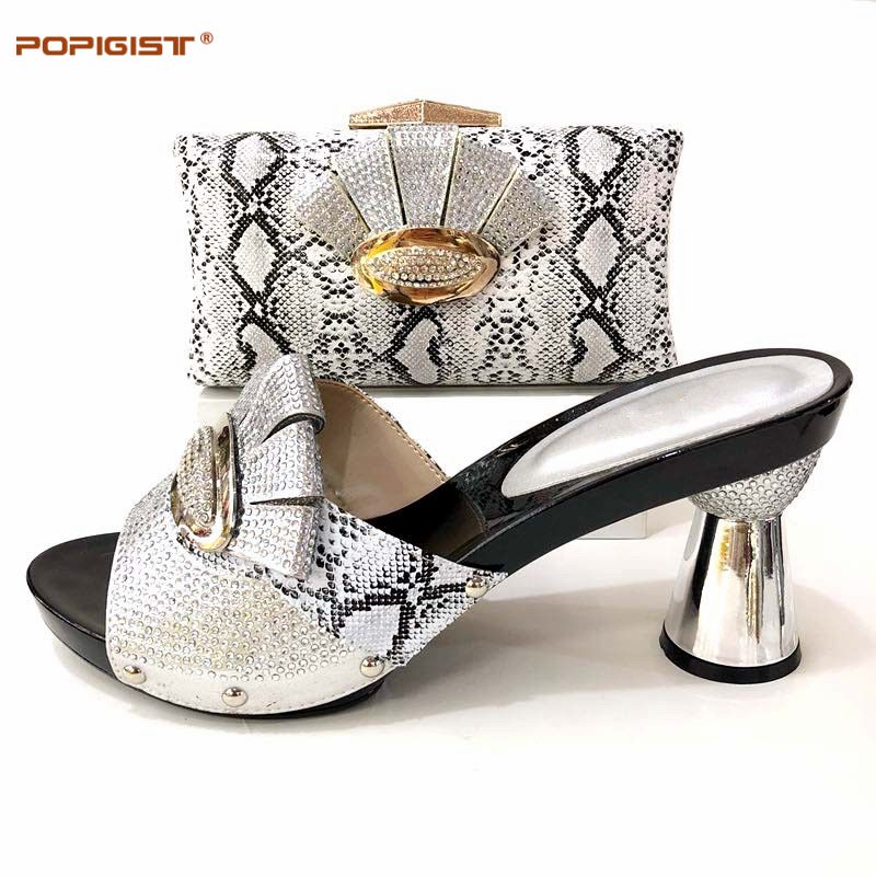 Grosshandel Grosse Grosse Silber Farbe Italienische Schuhe Mit Passenden Taschen Set Damen Schuhe Und Tasche Passend Set Italien Damen Sandalen Mit Absatz Von Baby107 71 22 Auf De Dhgate Com Dhgate