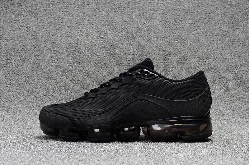 black runners womens