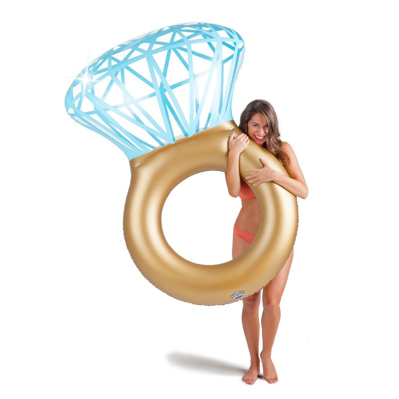 inflatable ring float