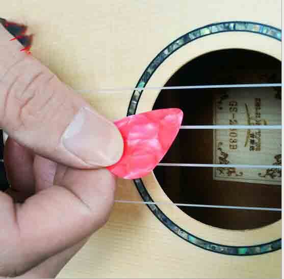 Compra Random Mayorista Exclusivo Guitarra Púas BS Celuloide Guitarra  Acústica Accesorios De Plástico De Color Personalizado Metralla Barato |  Entrega Rápida Y Calidad | Es.Dhgate