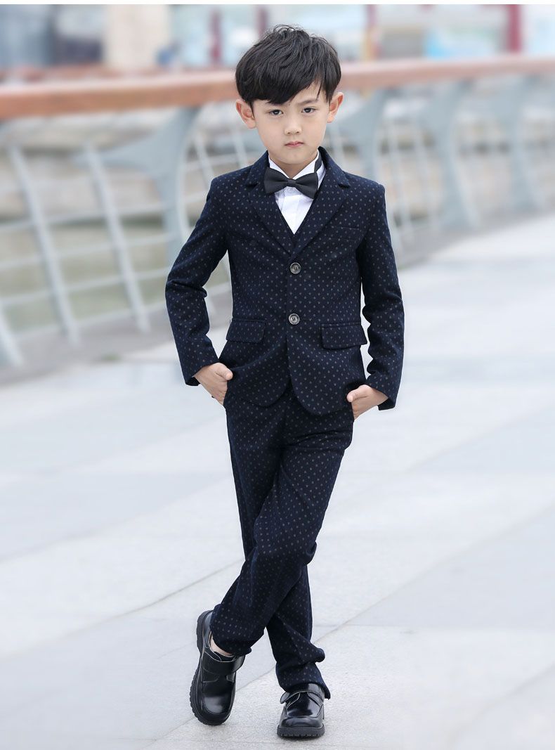 Compra Chicos De Buena Calidad Trajes De Punto Negro Tejido Mezclado De  Algodón Un Solo Pecho Traje De 5 Piezas Abrigo + Chaleco + Pantalón + Camisa  + Pajarita Trajes De Boda