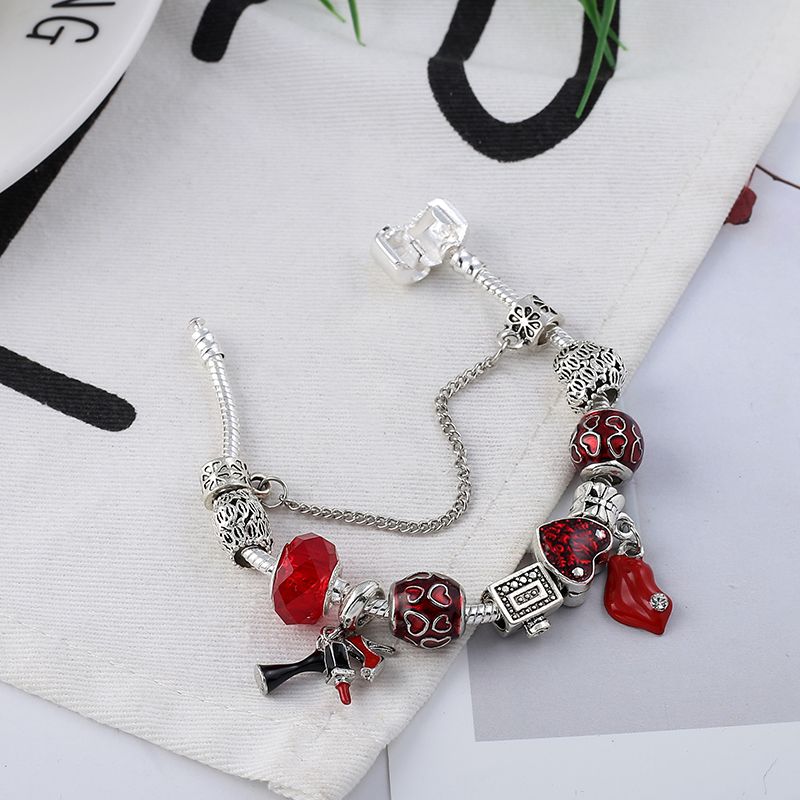 pandora red lips charm