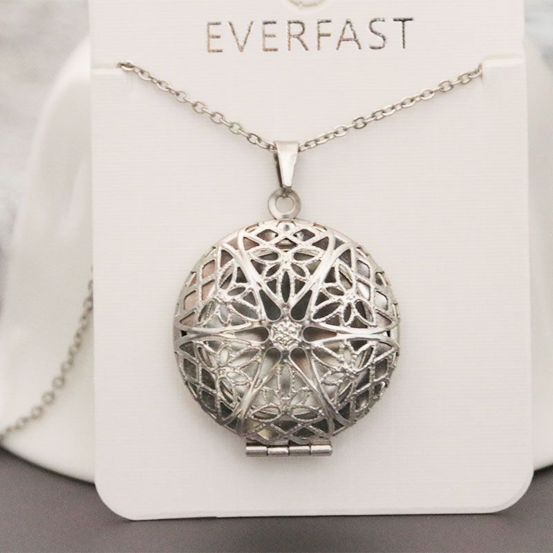 Round Photo Pendant Picture Frame Charm Fashion Sterling Silver Round Photo Pendant Picture Frame Charm Fashion Sterling Silver