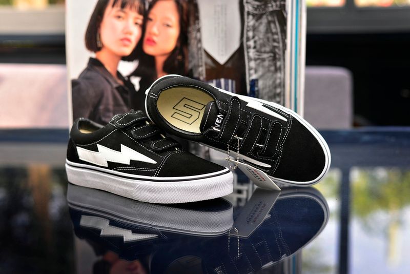 revenge storm vans with straps