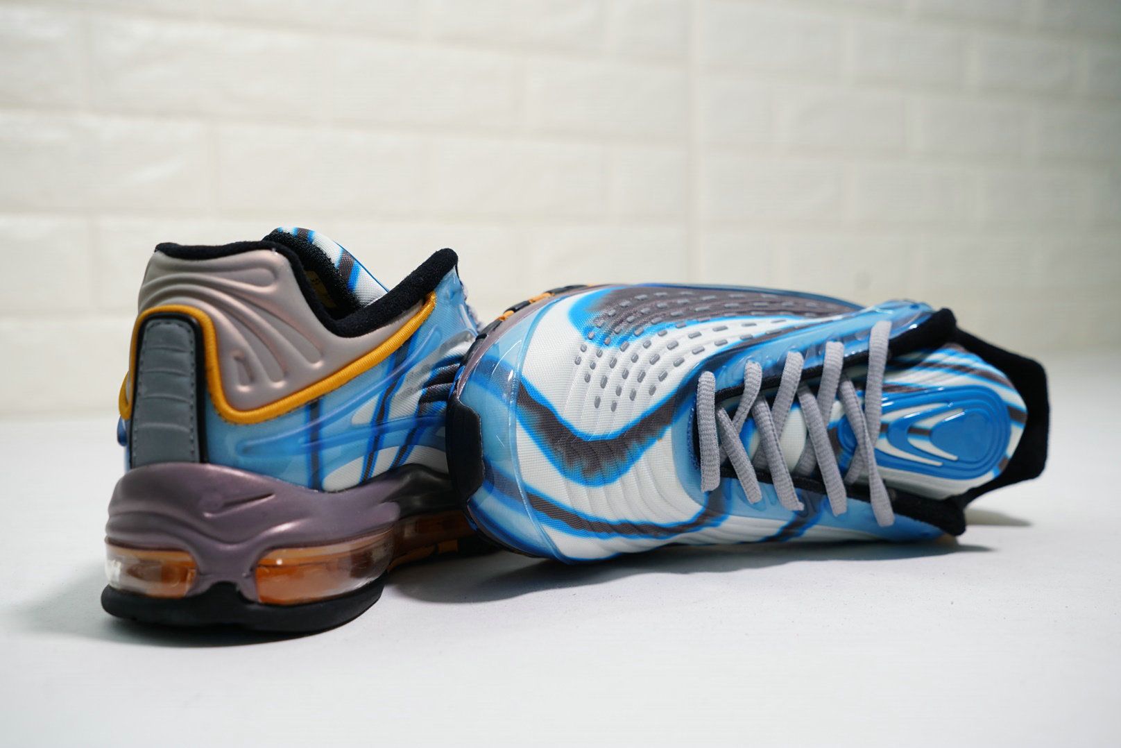 99s sneakers discount