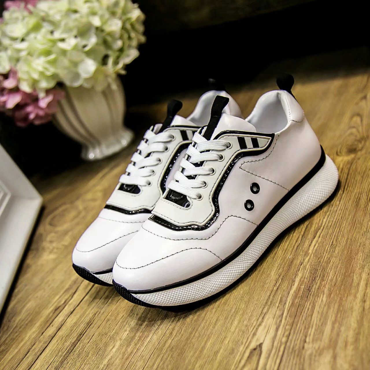 2018 Top Quality Women Fashion Sneakers Casual Sports Genuine Leather