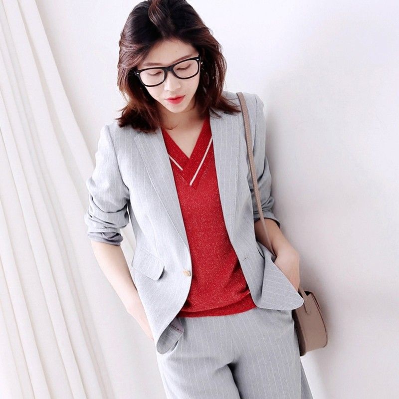 von maur dressy pant suits