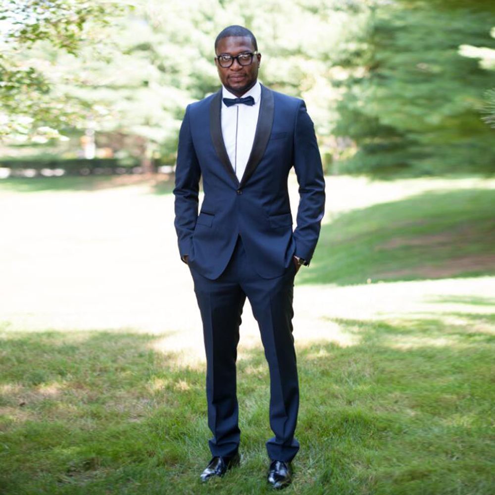 Compra Azul Marino Con Un Botón Classic Fit Negro Esmoquin De Boda Para  Hombre Un Botón Negro Con Mantón De Solapa Desgaste Del Novio Personalizar  Chaqueta Y Pantalones Barato | Entrega Rápida