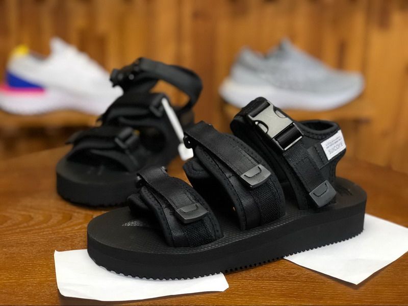 New Top Quality SUICOKE MOTO VS CAB KAW 18ss Sandals For Men Women Fashion CLOT Slide Black Red 