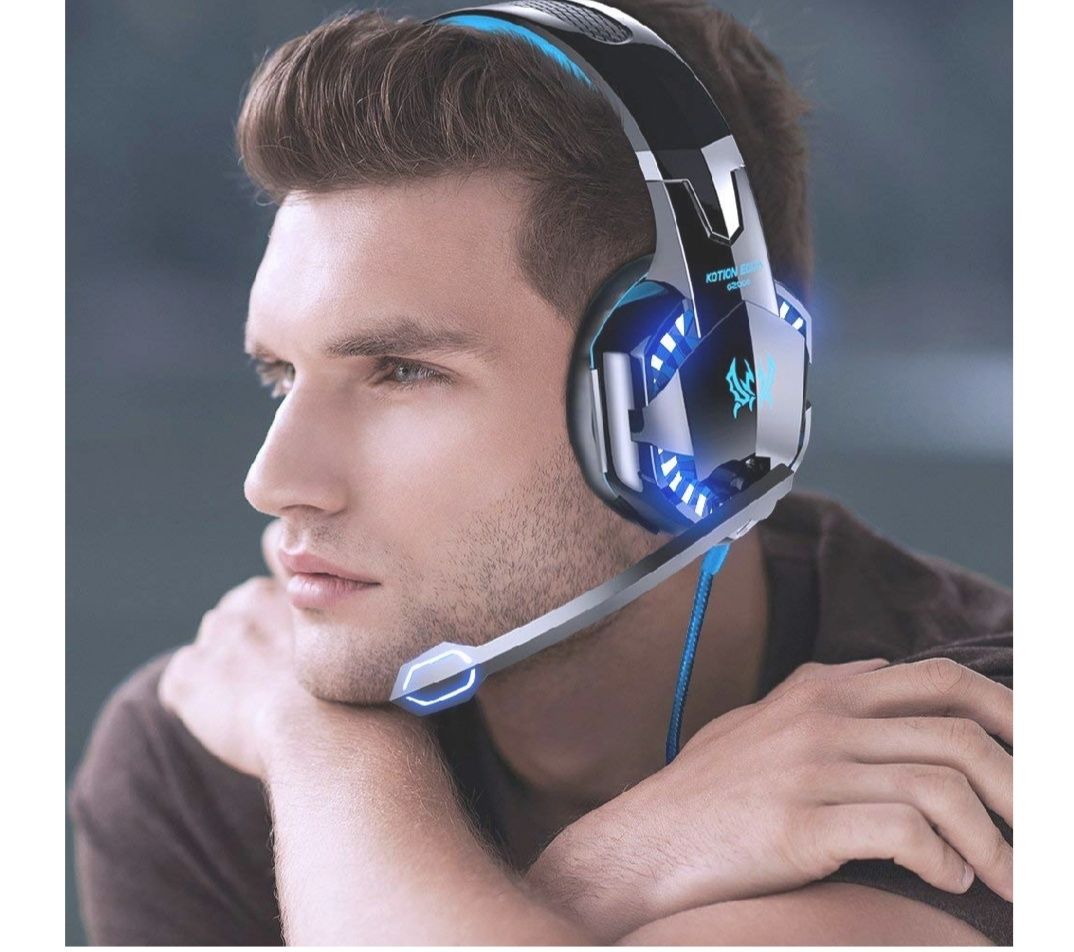 thumbnail image 2 of BENGOO G9000 Stereo Gaming Headset For PS4, PC, Xbox One - Noise Cancelling Over-Ear With Mic & LED Lights 2 of 10