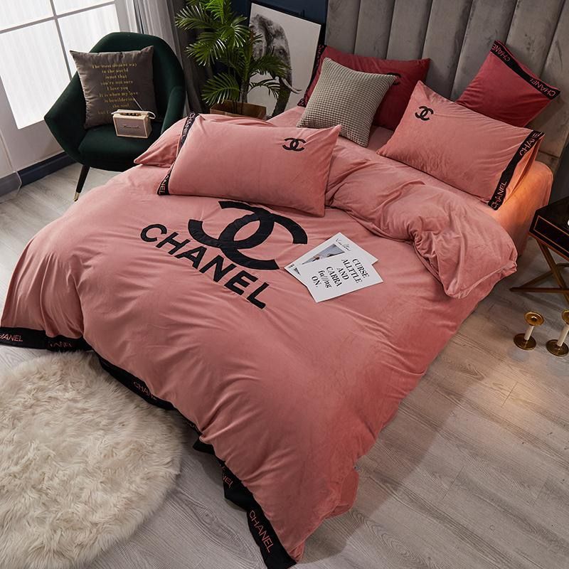 Fashion Bedding Sets Pink Men And Women Bed Cover Sets With Sheet