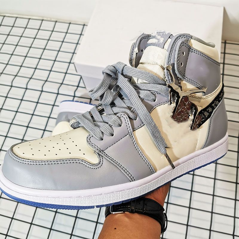 Acheter Pas Cher Dior X Air Jordan 1 High O ETUI New Kids Tn Plus ... Acheter Pas Cher Dior X Air Jordan 1 High O ETUI New Kids Tn Plus ...