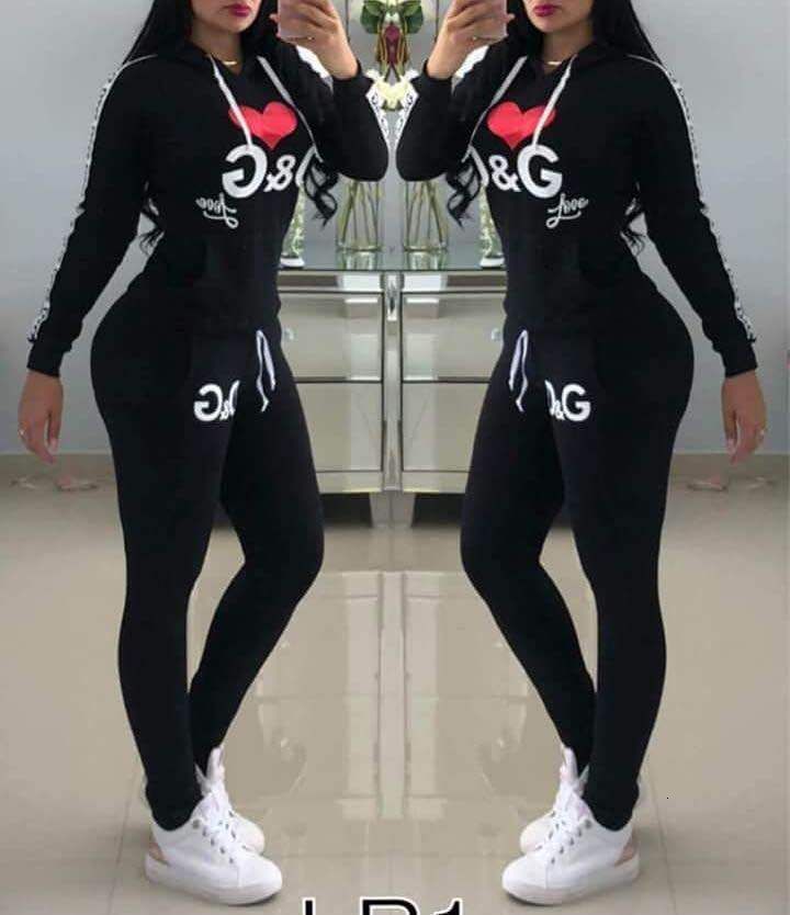 leggings t shirt outfit