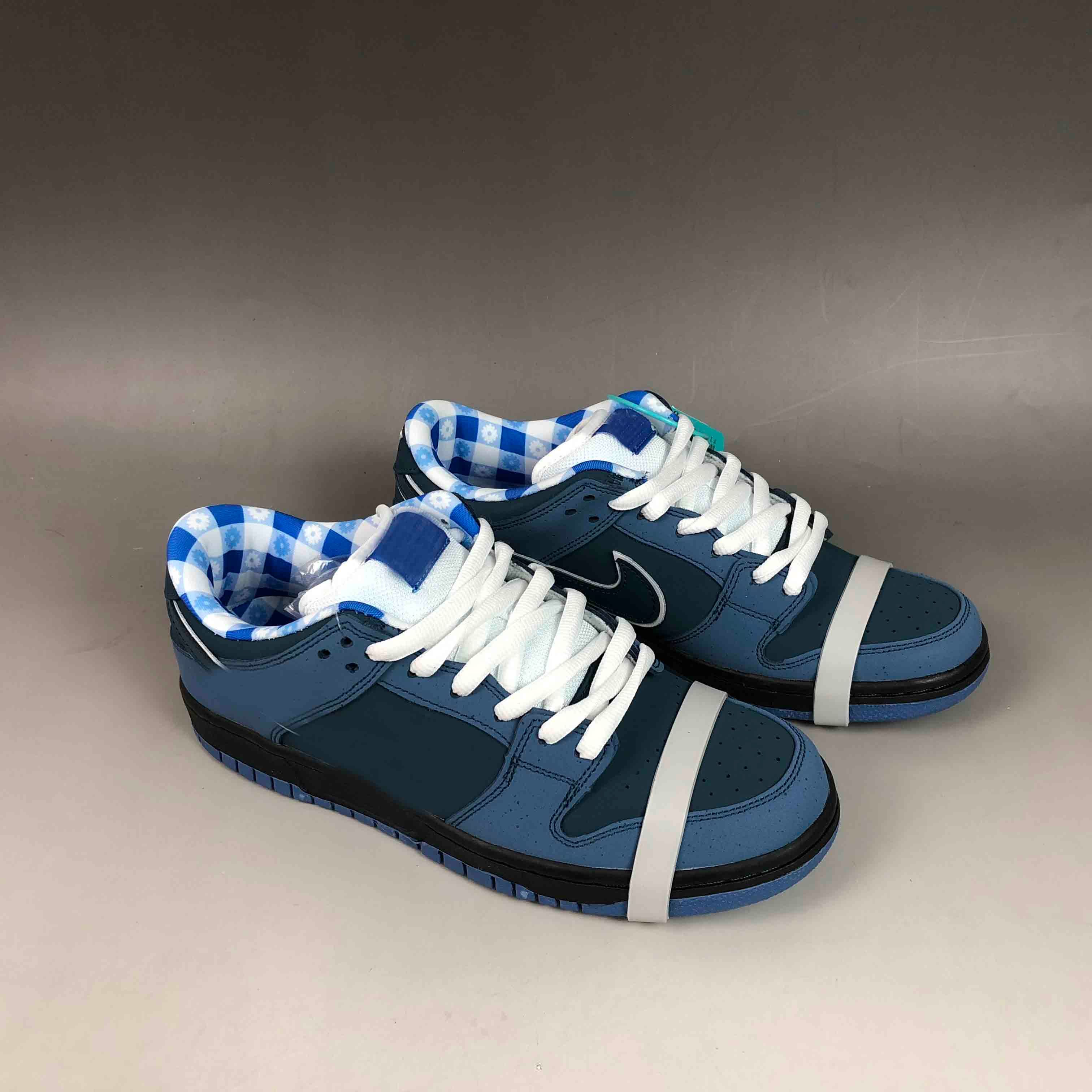 blue lobster shoe