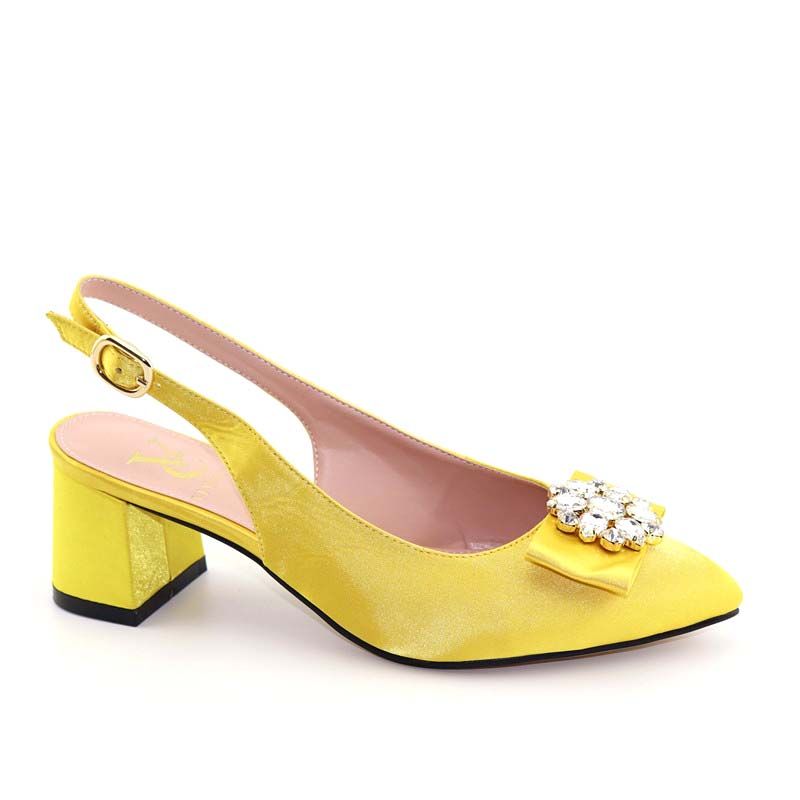 yellow oxford heels