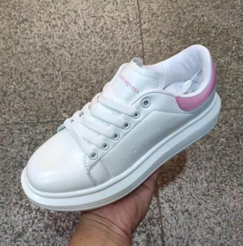 stability casual shoes