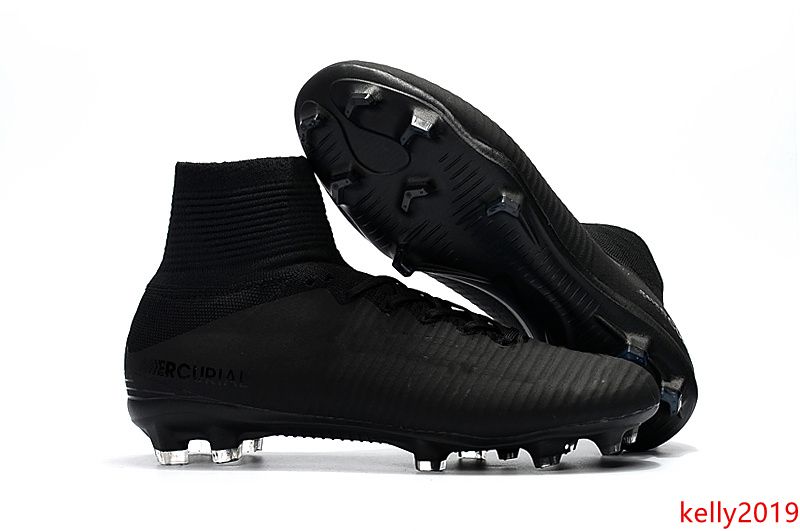black ronaldo boots