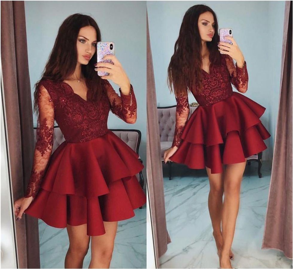Compra Apliques Corto Celebridad De Coctel Del Vestido Rojo Con Cuello En V  Con Estilo Gradas De Manga Larga De Encaje Con Cuentas Vestido De Fiesta De  Fiesta Vestidos De Moda Hermosa