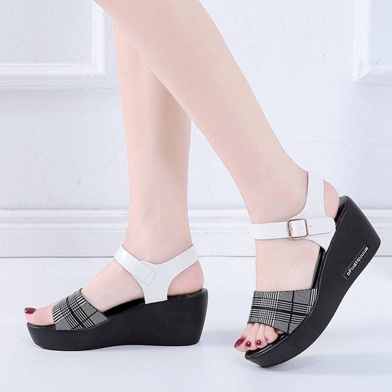 Marvellous Zodiac Wheel Blue Mens Leather Slide Sandals Summer House Slippers Non Skid Boys