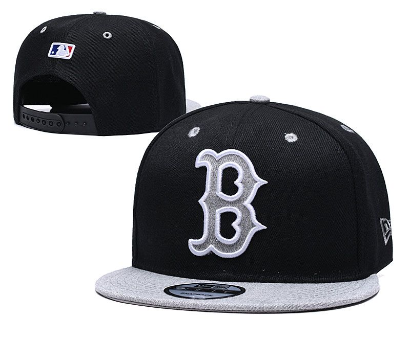 hats with the letter b
