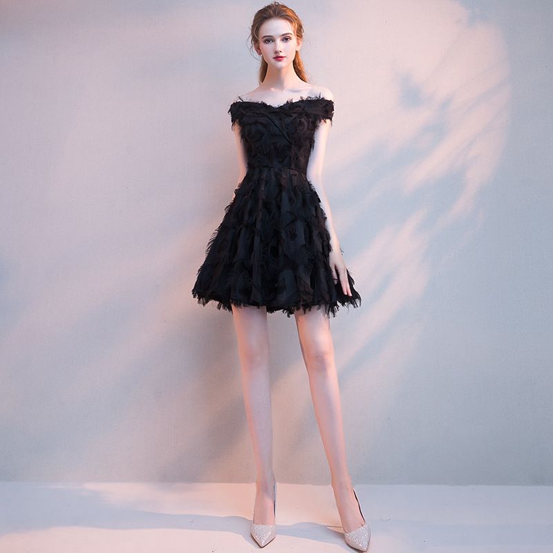 Compre Vestidos De Noche Antiguos Fuera Del Hombro Vestidos De Fiesta  Cortos De Encaje Negro Único Una Línea Elegante Y Barata Robe De Soiree A  44,32 € Del I_promise | Es.Dhgate.Com