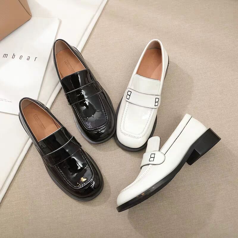 comfortable elegant shoes
