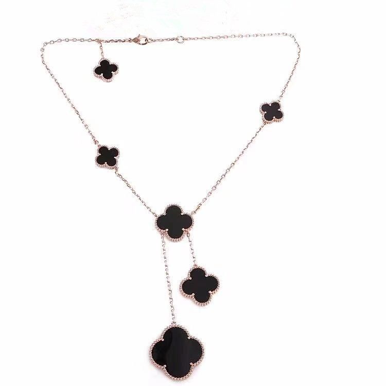 small flower pendant