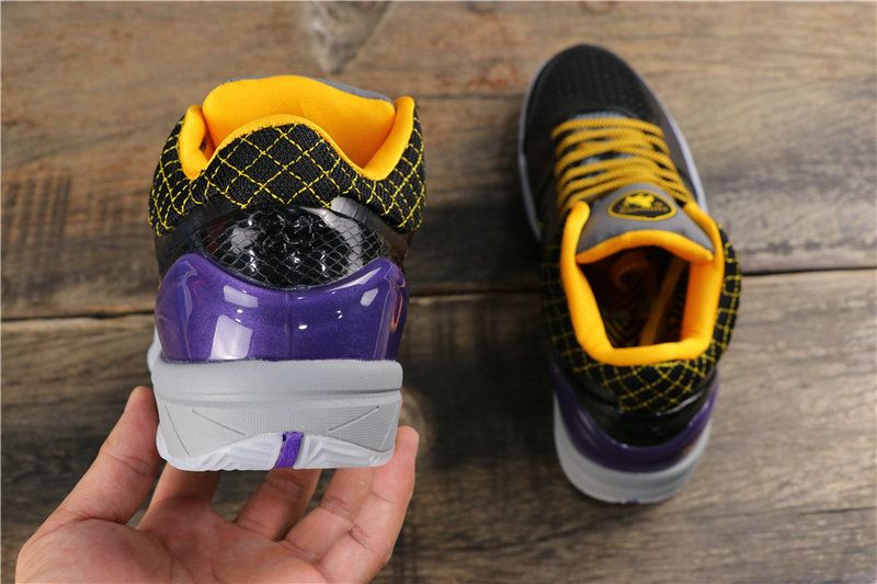 UNDEFEATED Zoom Kobe 4 Protro Carpe 